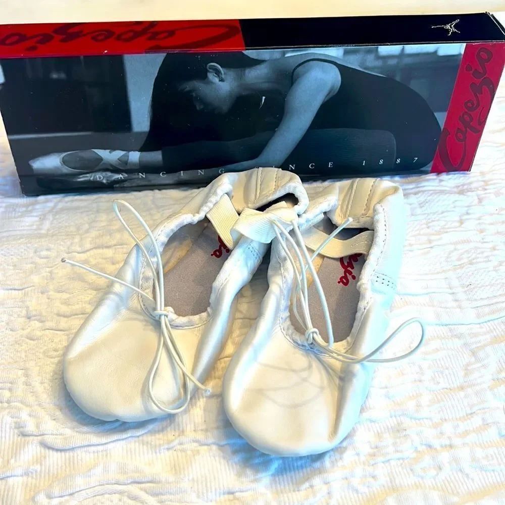 Capezio Teknik ballet slippers shoes white leather New w Box Youth 13 D